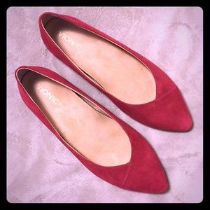 Vionic red flats